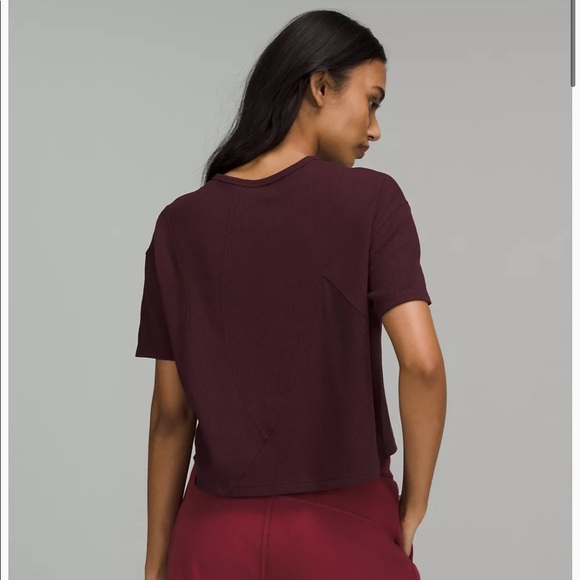 BNWT! Lululemon size 4 Ribbed Cotton Modal shirt in color CASSIS - Picture 2 of 9